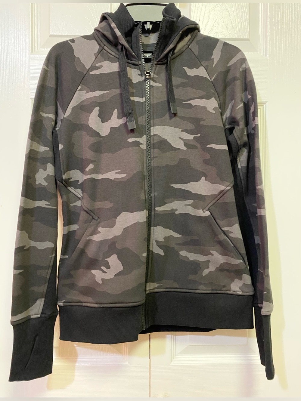 Athleta Triumph Printed Hoodie (Sz S) Ptp 18”